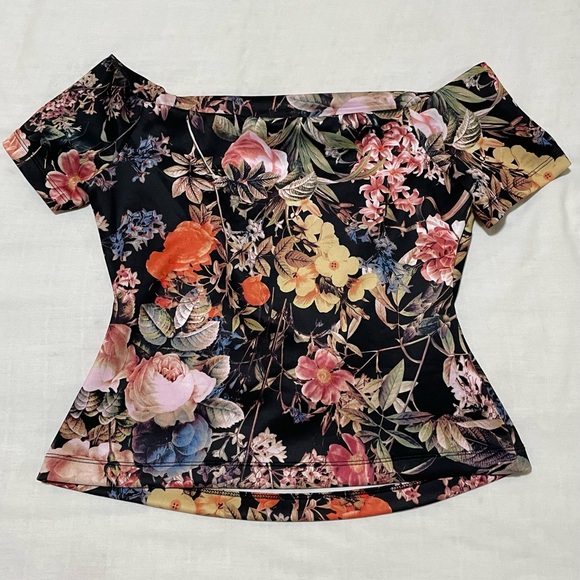 NWT New York & Company Stretch 2 Piece, size S, Floral Top Skirt - Picture 6 of 10